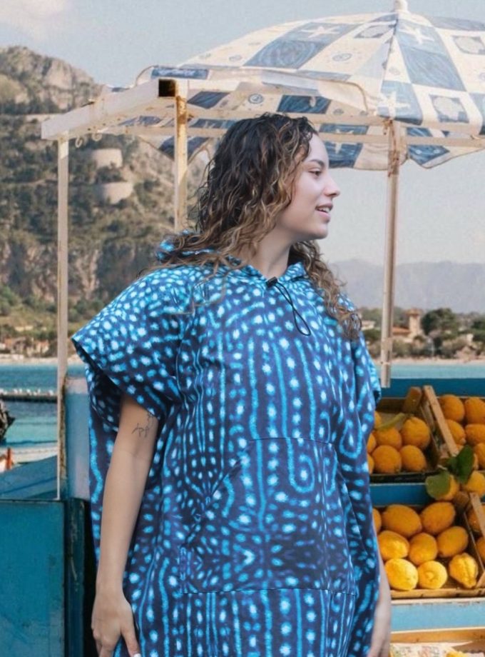 Poncho Tiburon Ballena