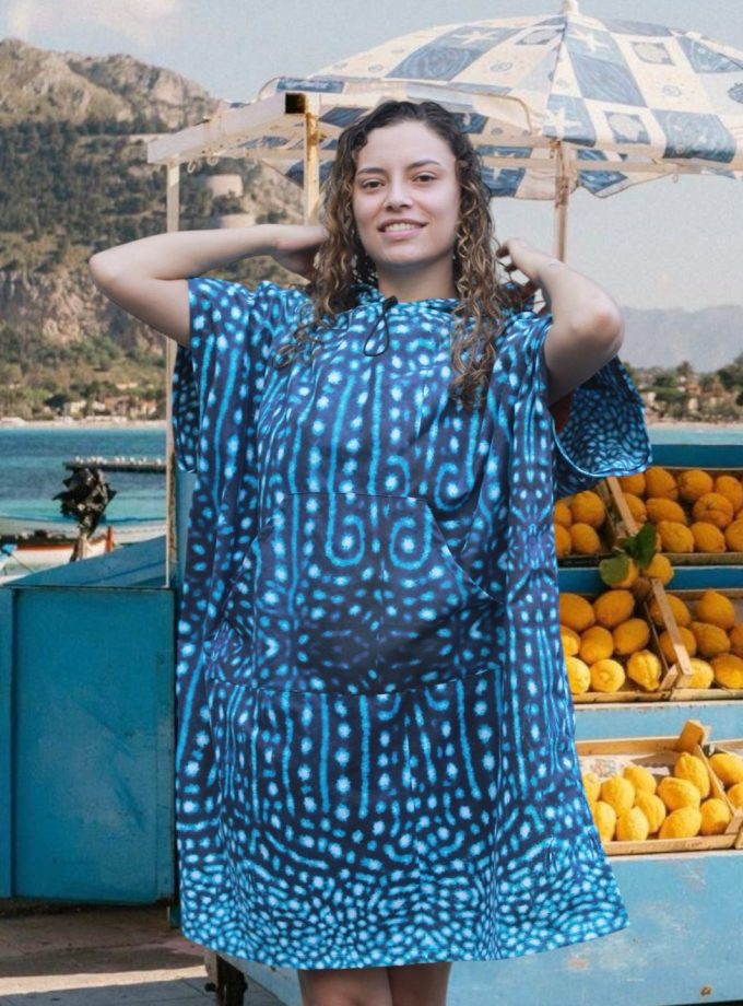 Poncho Tiburon Ballena